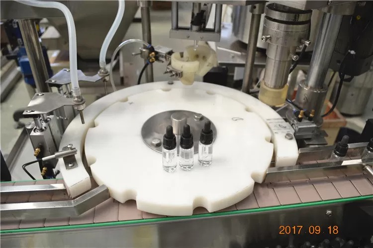 Riempitrice elettronica di liquidi per pompa peristaltica